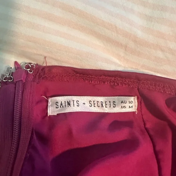 Saints + Secrets Annabella Dress - Picture 6 of 6